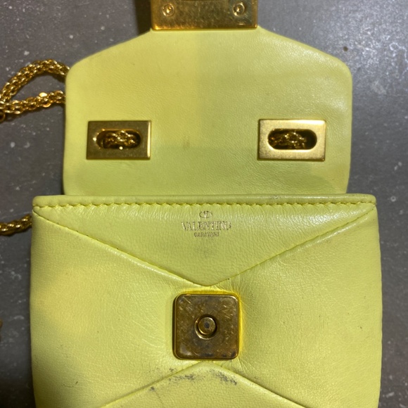 Valentino One Stud Mini - Picture 2 of 3